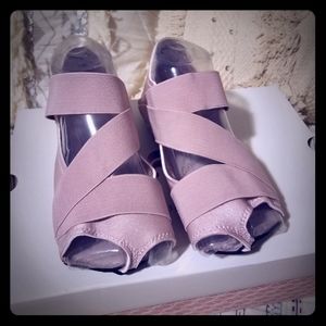 Fabletics barre shoes